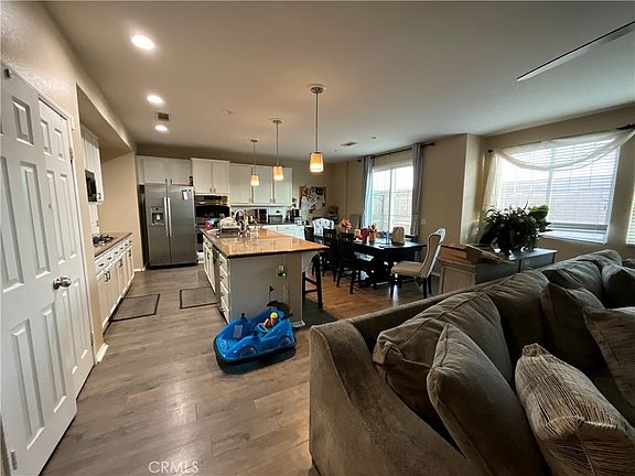 5th image of 1234 Wellington Dr