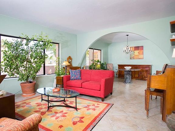 3rd image of 3921 N Calle Barranco