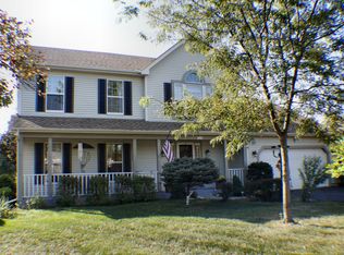 1251 Shoop Dr, Geneva, IL 60134