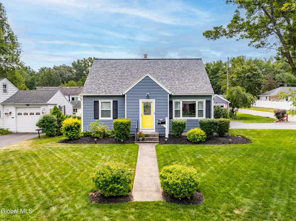 15 Forest Drive, Albany, NY 12205