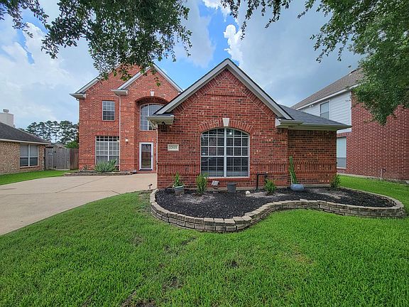 3rd image of 17615 Forest Haven Trl