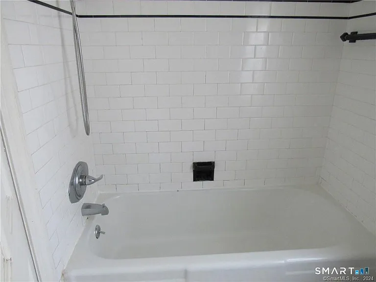 36 Rochford Ave — Photo 25