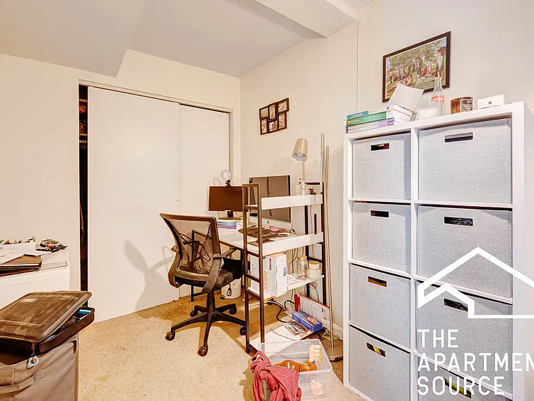 1627 N Winchester Ave #1R — Photo 5