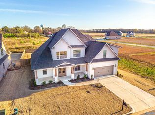 17802 Longleaf Dr, Athens, AL 35611