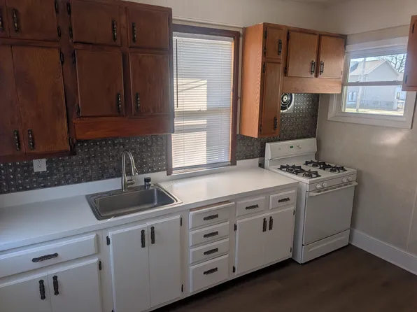925 Cedar St, South Bend, IN 46617