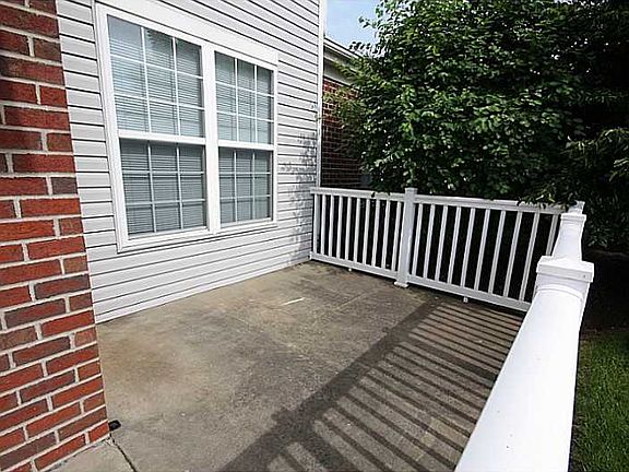 2nd image of 904 Sonie Dr