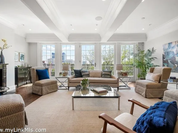 63 Mount Vernon St #Penthouse, Boston, MA 02108