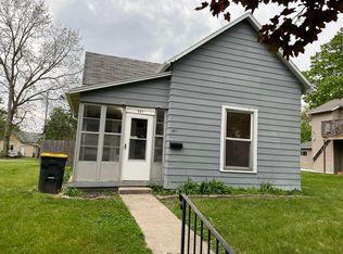 907 College Dr, Anderson, IN 46012