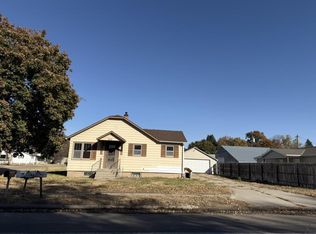 622 Columbus Ave, Monroe, NE 68647