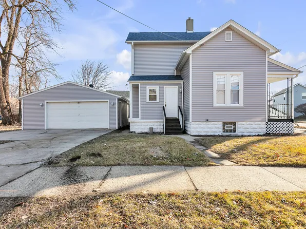 1214 63rd St, Kenosha, WI 53143