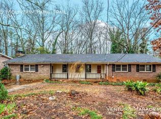 466 Mountain Park Trl, Stone Mountain, GA 30087