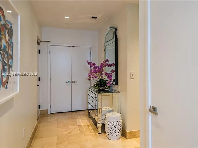 6799 Collins Ave #503 — Photo 9