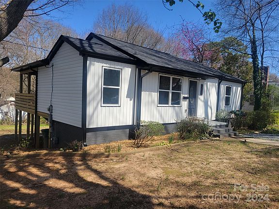 2nd image of 1502 McCormick Ave