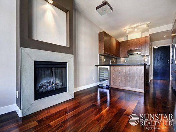4th image of 3228 Tupper St #605