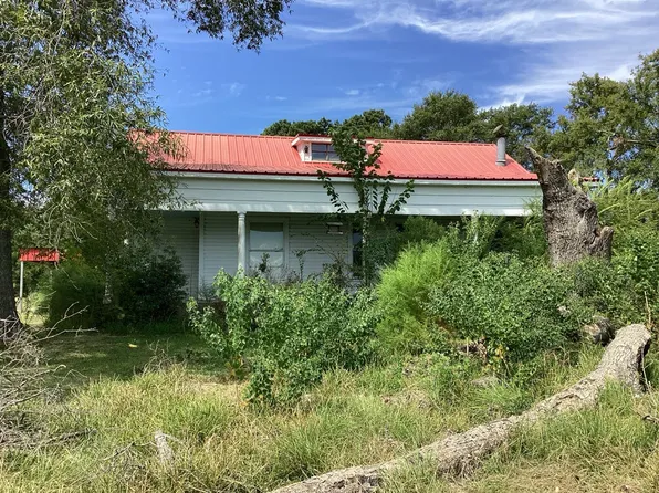 1909 Fm 699, Center, TX 75935