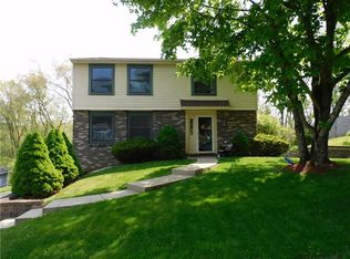 2261 Chapparal Dr, Pittsburgh, PA