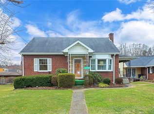 140 W Pittsburgh St, Delmont, PA 15626