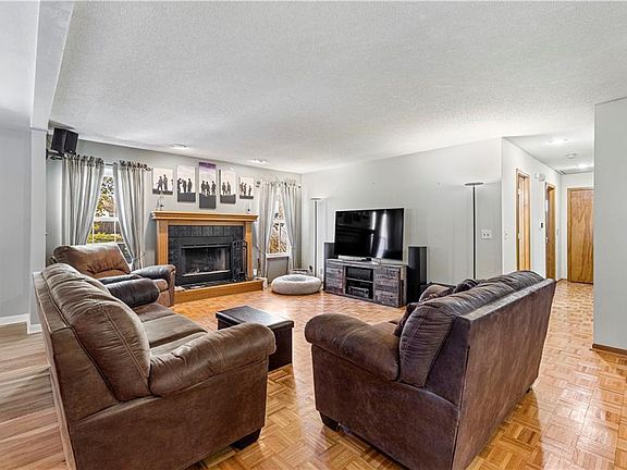 5th image of 1315 NW 51st St