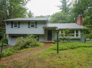 35 Latimer Ln, Simsbury, CT 06070