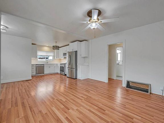 2nd image of 127 Santa Lucia Ave
