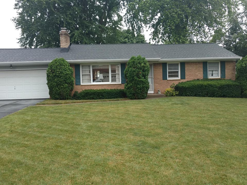1st image of 1921 Bridle Creek Dr SE