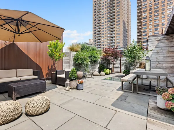 303 Mercer Street image 1 of 14