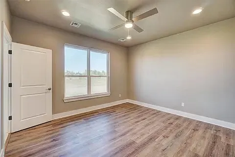 Unit Photo