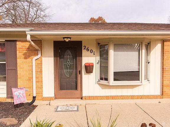 3rd image of 2601 Delavan Dr