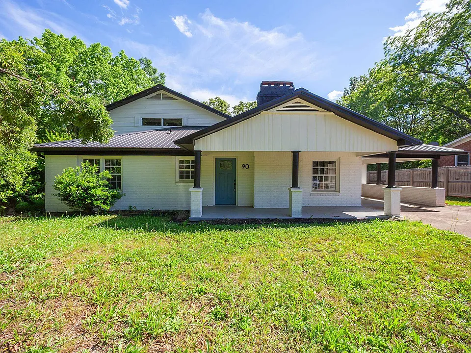 90 Shaw Ln
