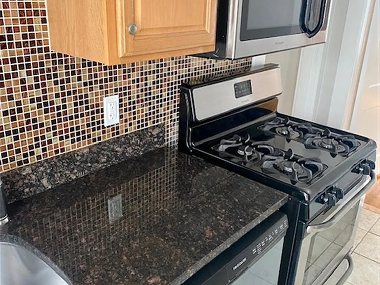 12 Silvey Pl #3 — Photo 8