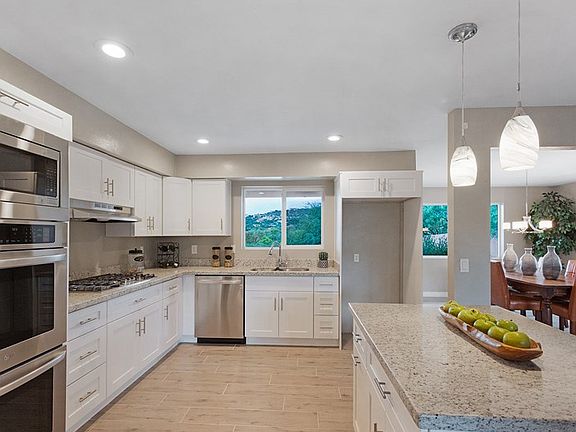3rd image of 491 N Palisades Dr