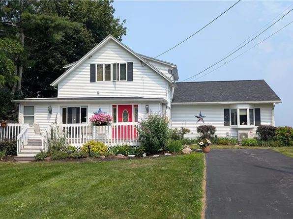 164 Ferguson Dr, Hilton, NY 14468