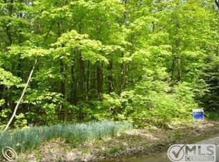 8025 Trillium Ln, Canton, MI 48187