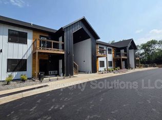 1221 Commonwealth Ave #101, Duluth, MN 55808