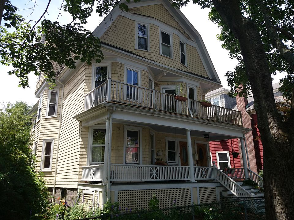 2nd image of 42 Dunster Rd