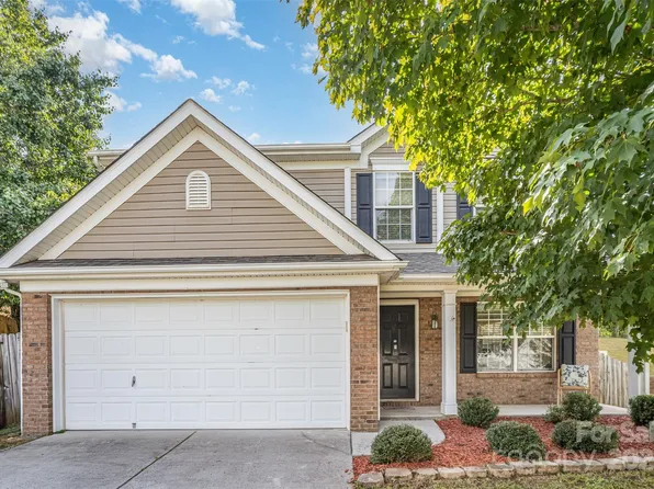 6001 Firethorne Ln, Concord, NC 28025