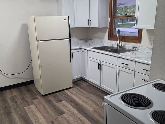 2nd image of 704 S Cayuga St #2