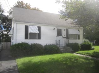 30 Byron Ave, Pawtucket, RI 02861