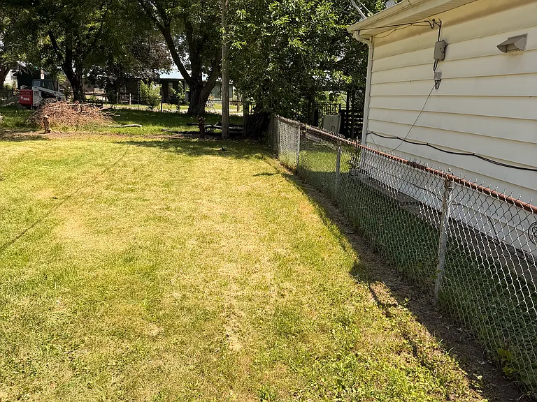 109 Black Hawk St — Photo 14
