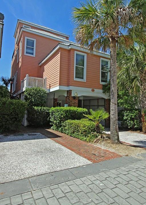 1st image of 129 Grand Pavilion Dr