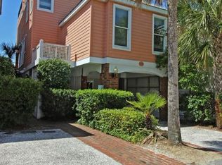 129 Grand Pavilion Dr, Isle Of Palms, SC 29451