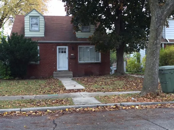 5126 N 57th St, Milwaukee, WI 53218