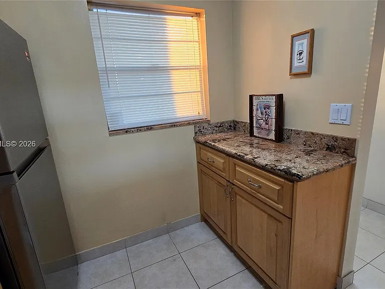 9230 Lagoon Pl #310 — Photo 8