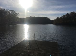 Violet Ln, Dix, IL 62830