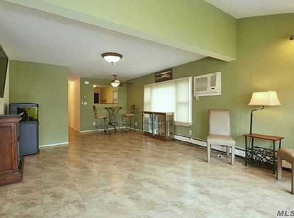 3rd image of 14 Nicholas Ave
