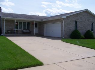 1881 182nd Pl, Lansing, IL 60438