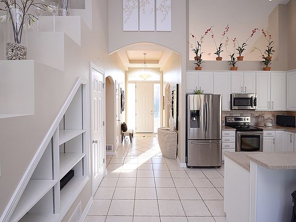 4th image of 50 Marina Ct