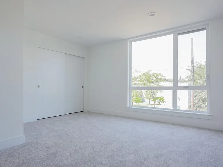 2843 S Myrtle St — Photo 18