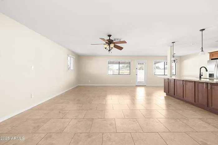 2715 S Rita Ln — Photo 11