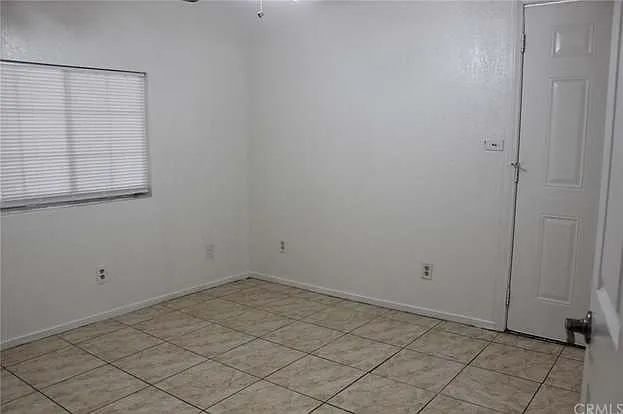 1314 E Laurelwood Dr — Photo 50